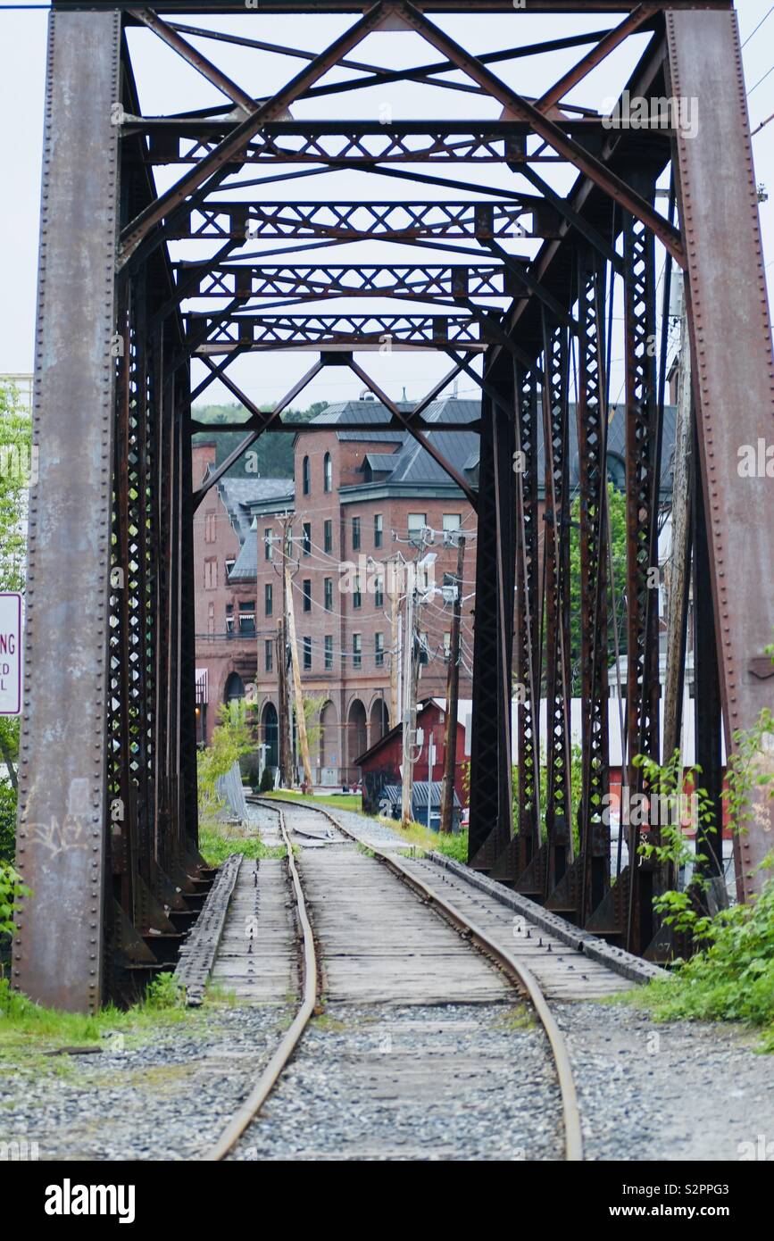 Steel trestle bridge hi-res stock photography and images - Alamy