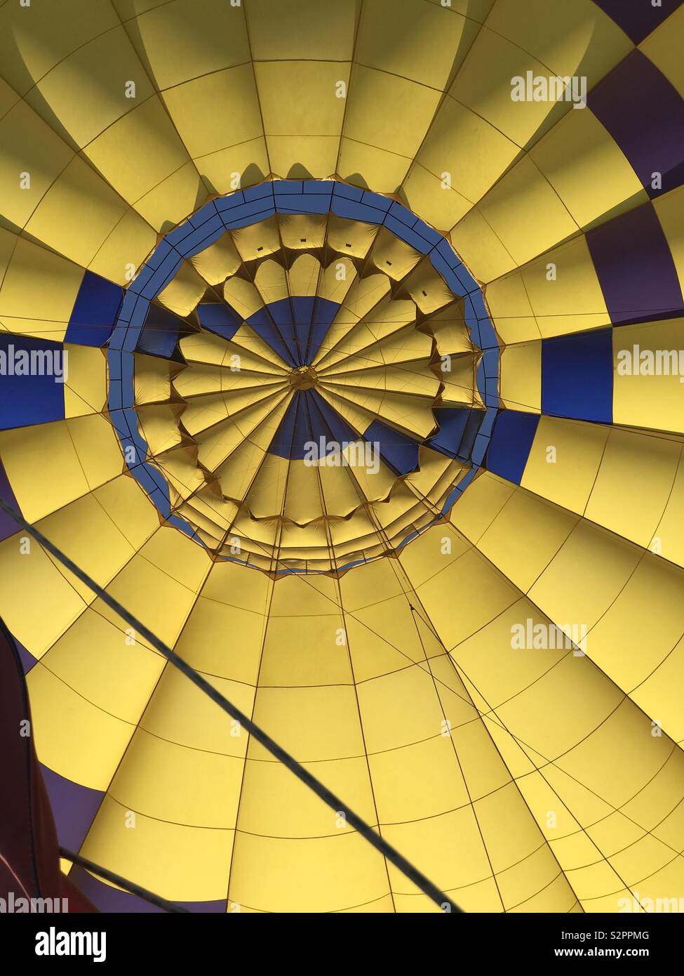 Balloon descending hires stock photography and images Alamy