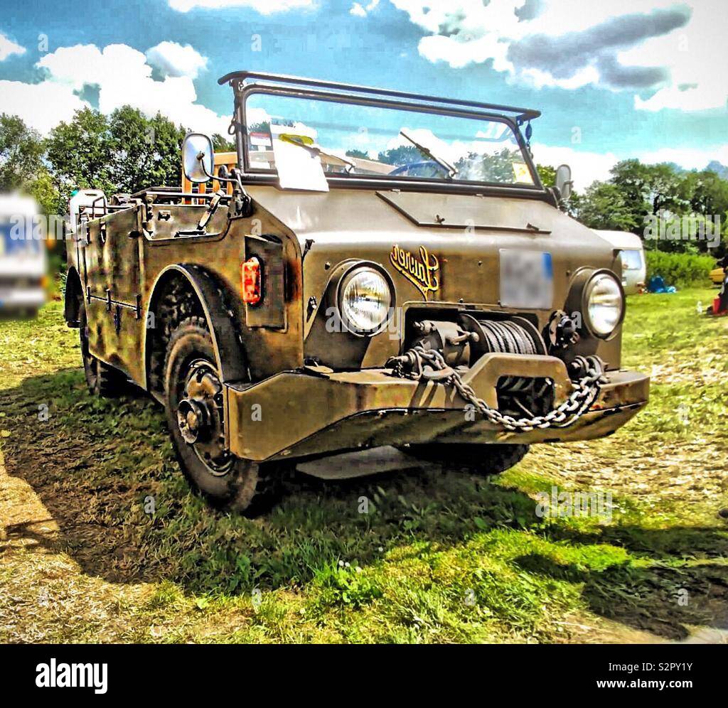 Vintage Oldtimer Jeep Stock Photo - Alamy