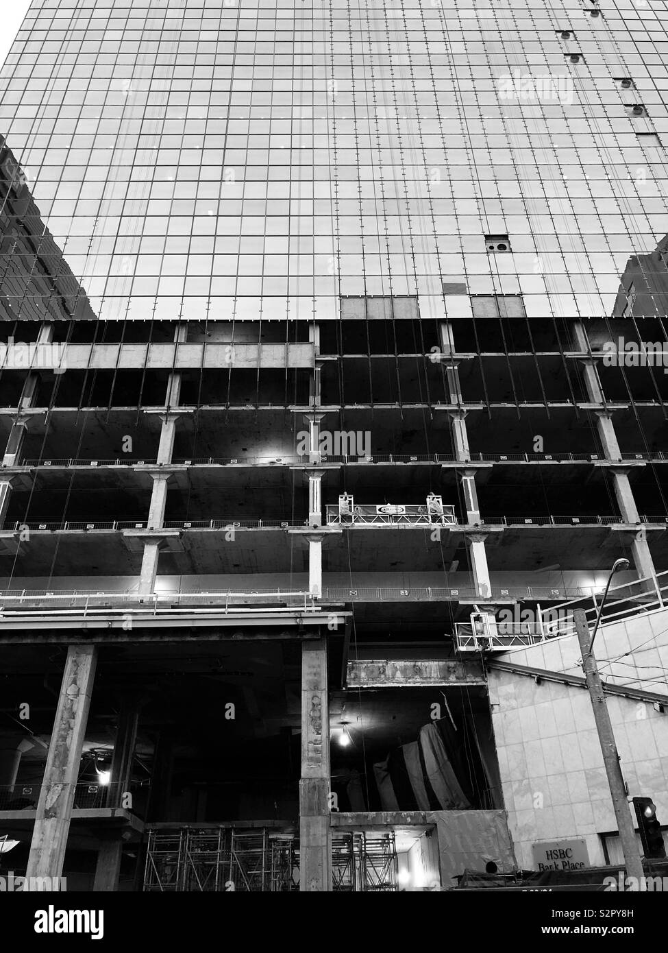 Mid century skyscraper Black and White Stock Photos & Images - Alamy