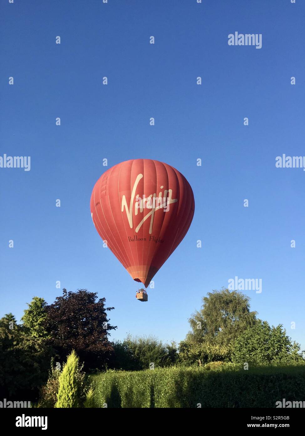 Hot air balloon over the Chiltern’s Stock Photo