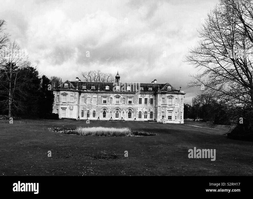 English mansion house Black and White Stock Photos & Images - Alamy