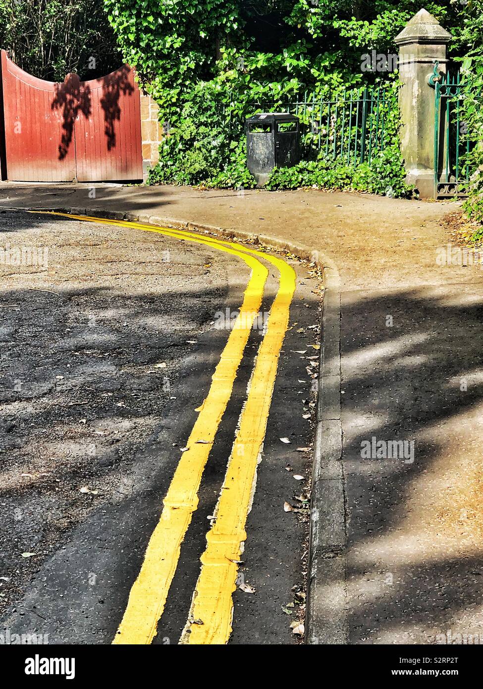 Double Yellow Lines Pavement High Resolution Stock Photography and