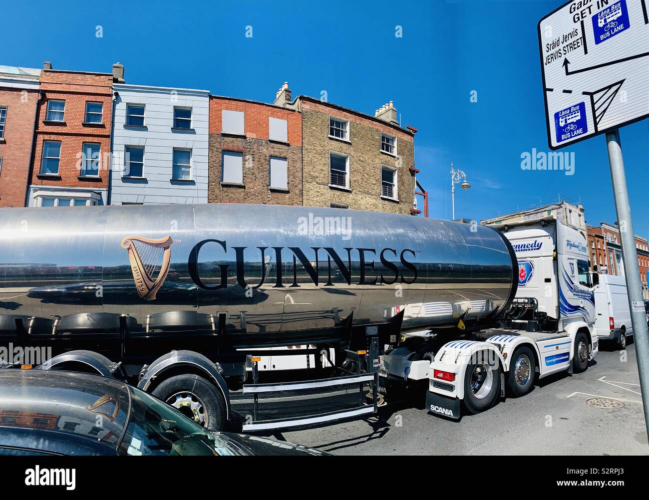 Guinness dublin truck hires stock photography and images Alamy