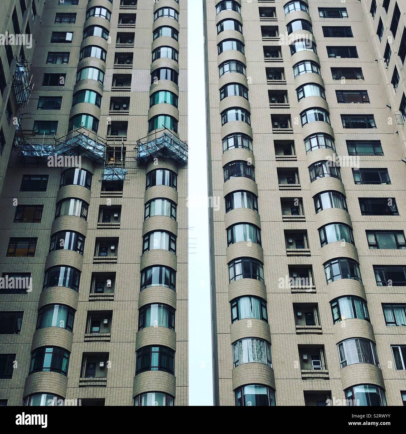 High rise building in hong kong hi-res stock photography and images - Alamy