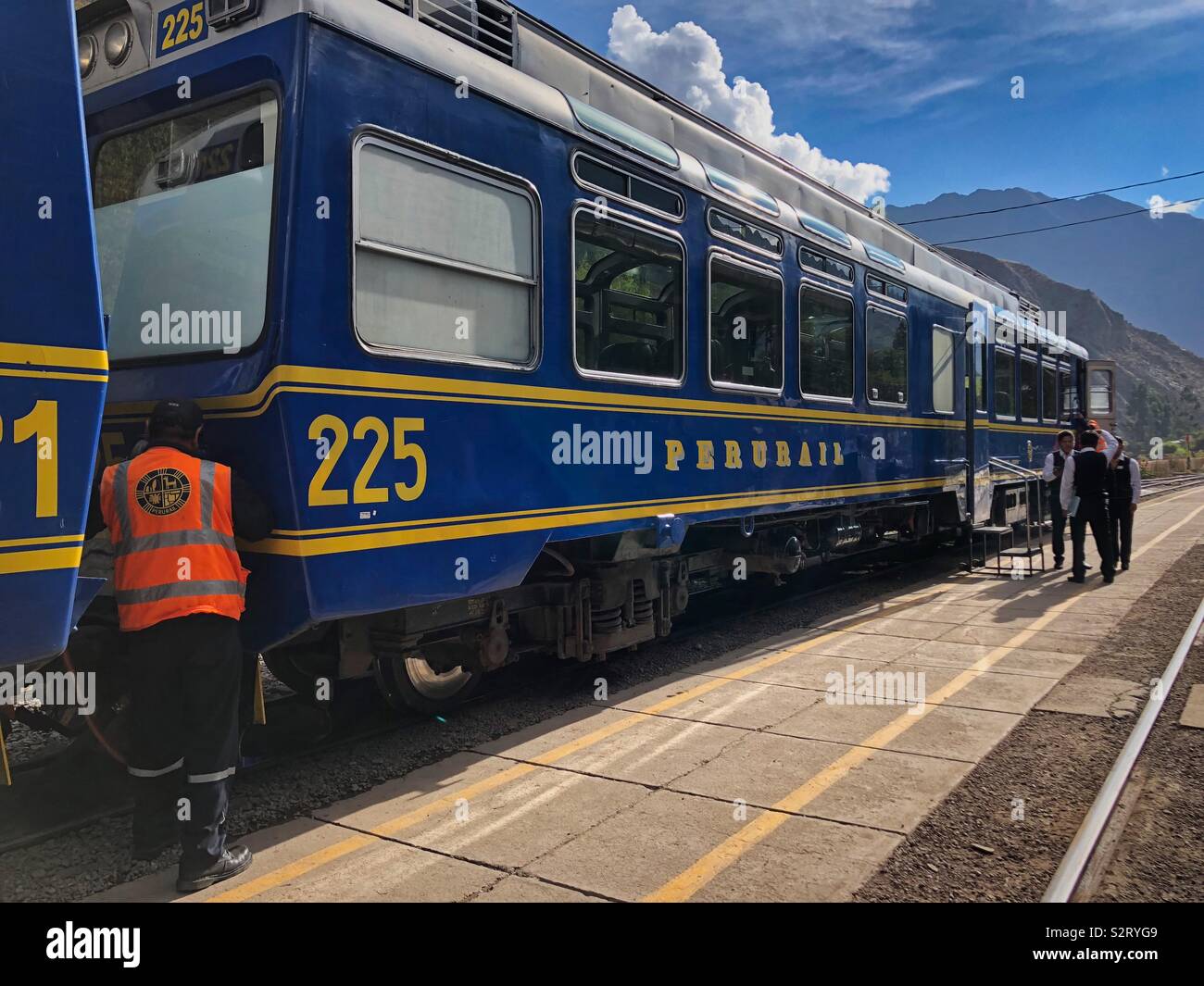 Staff prepare the Perurail train service from Ollantaytambo to Aguas Calientes (Machu Picchu Machupicchu Pueblo), Perú Peru. Peruvian railway rail railways. - Smartphone Captured Stock Image
