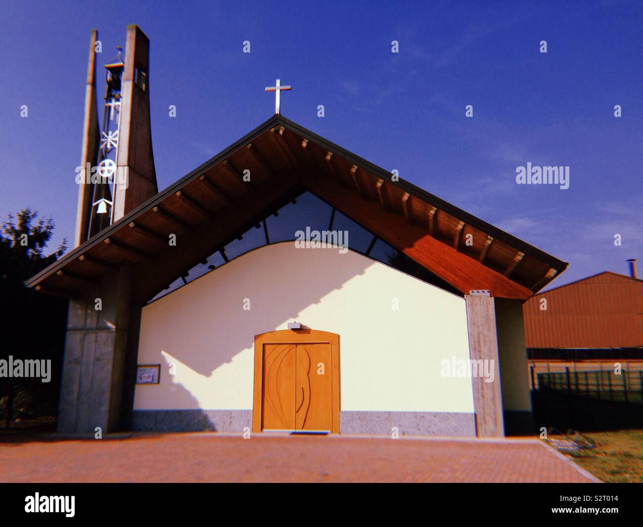 New Christian church, Settimo Milanese, Lombardia, Italia, 2018 - Smartphone Captured Stock Image