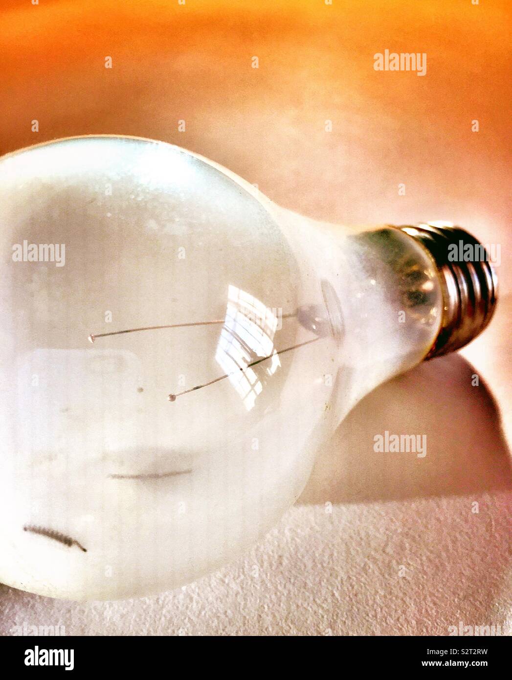 Burned out bulb hires stock photography and images Alamy