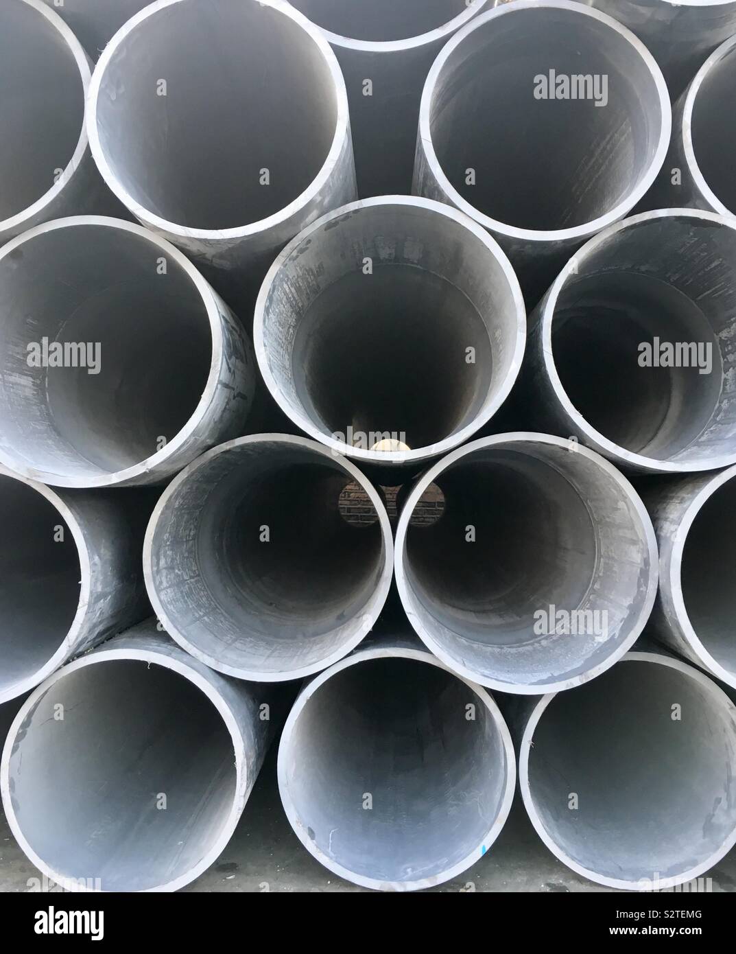 Pipe stack hires stock photography and images Alamy