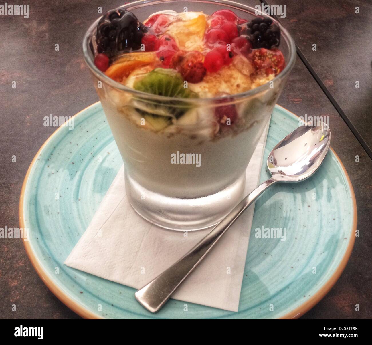 Fruit dessert hi-res stock photography and images - Alamy