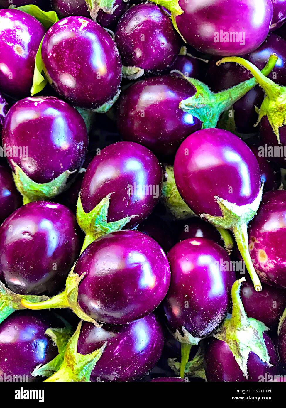 Round Produce Round fruits hi-res stock photography and images - Alamy