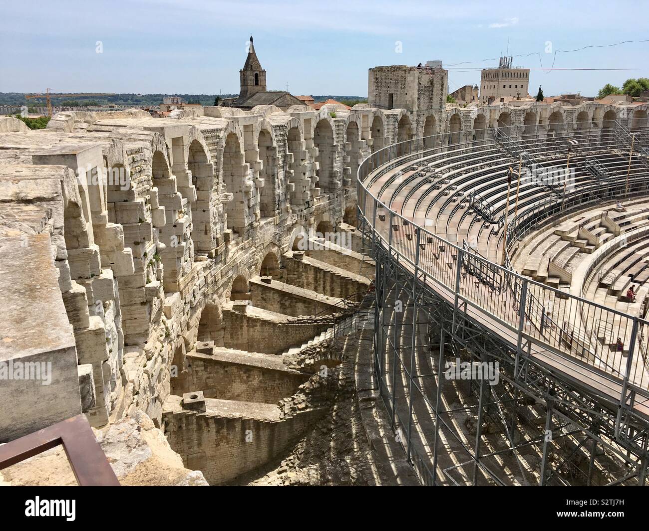 Visit arles hi-res stock photography and images - Alamy