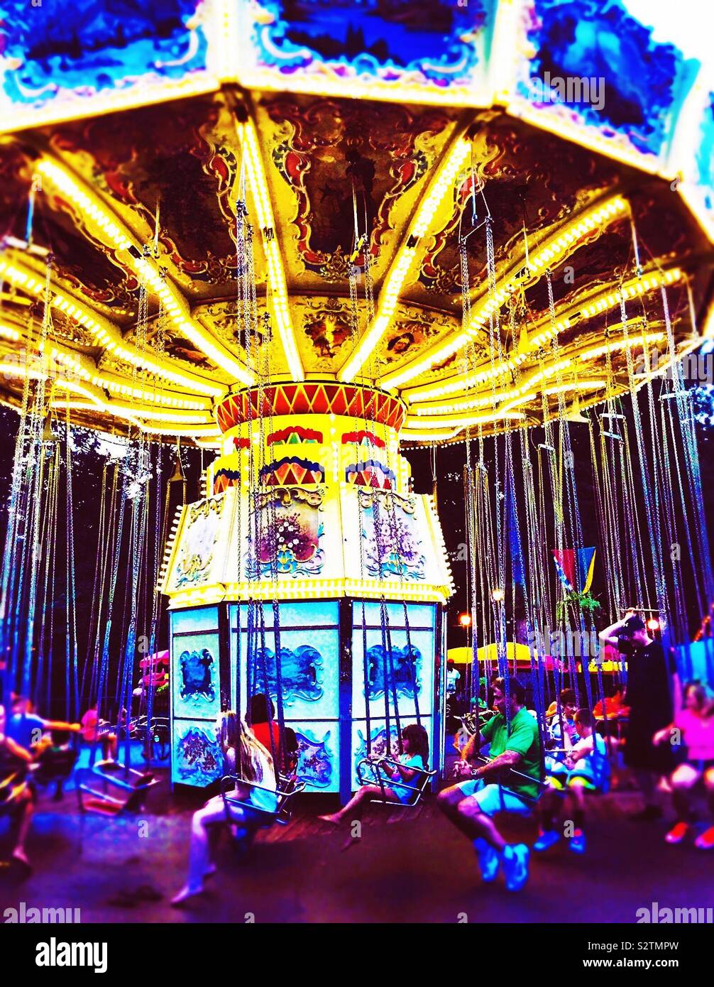 Swings at Busch Gardens in Williamsburg, VA Stock Photo Alamy