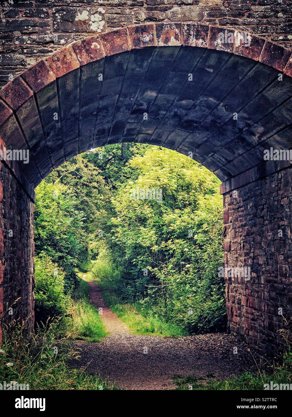 Old railway bridges hi-res stock photography and images - Alamy