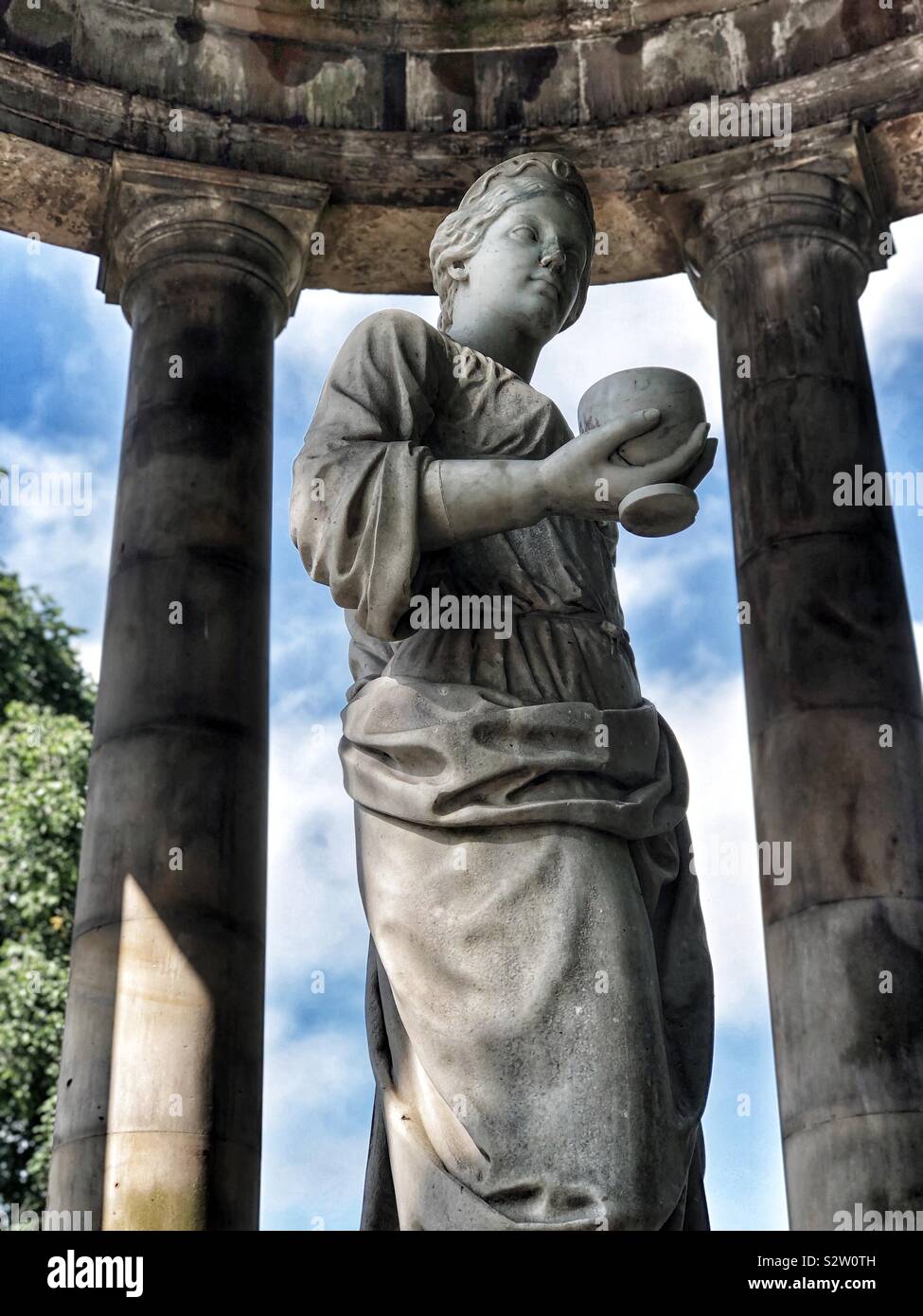St Bernard’s well statue of Hygieia, Edinburgh Stock Photo