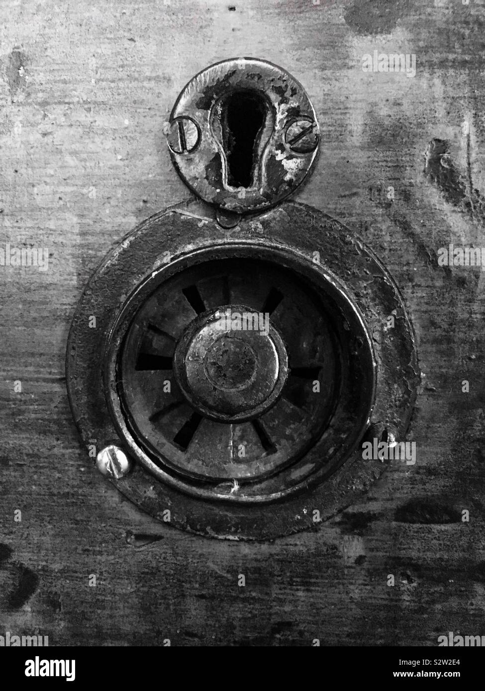 Antique Trunk lock Stock Photo Alamy