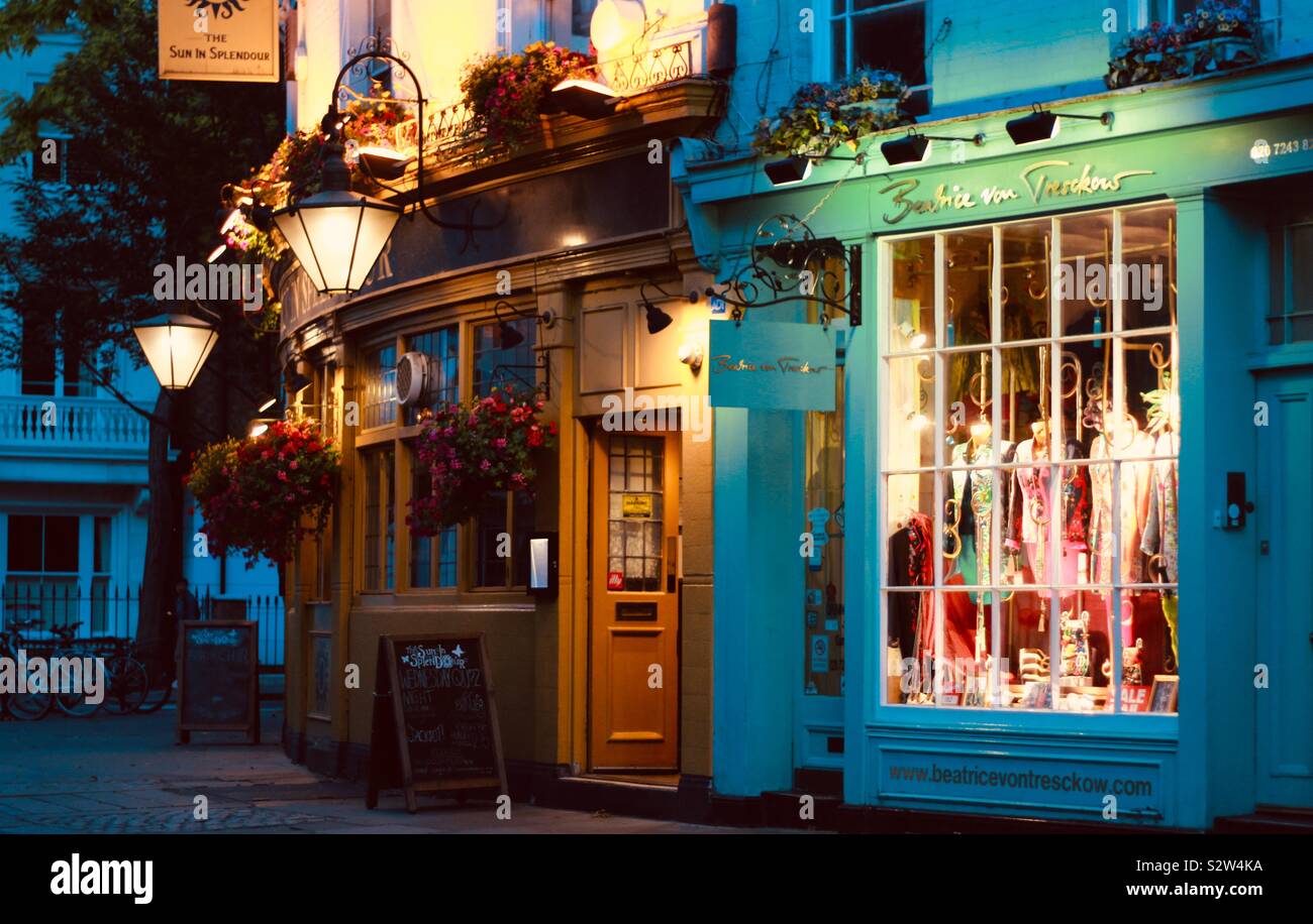 Portobello road pub hires stock photography and images Alamy