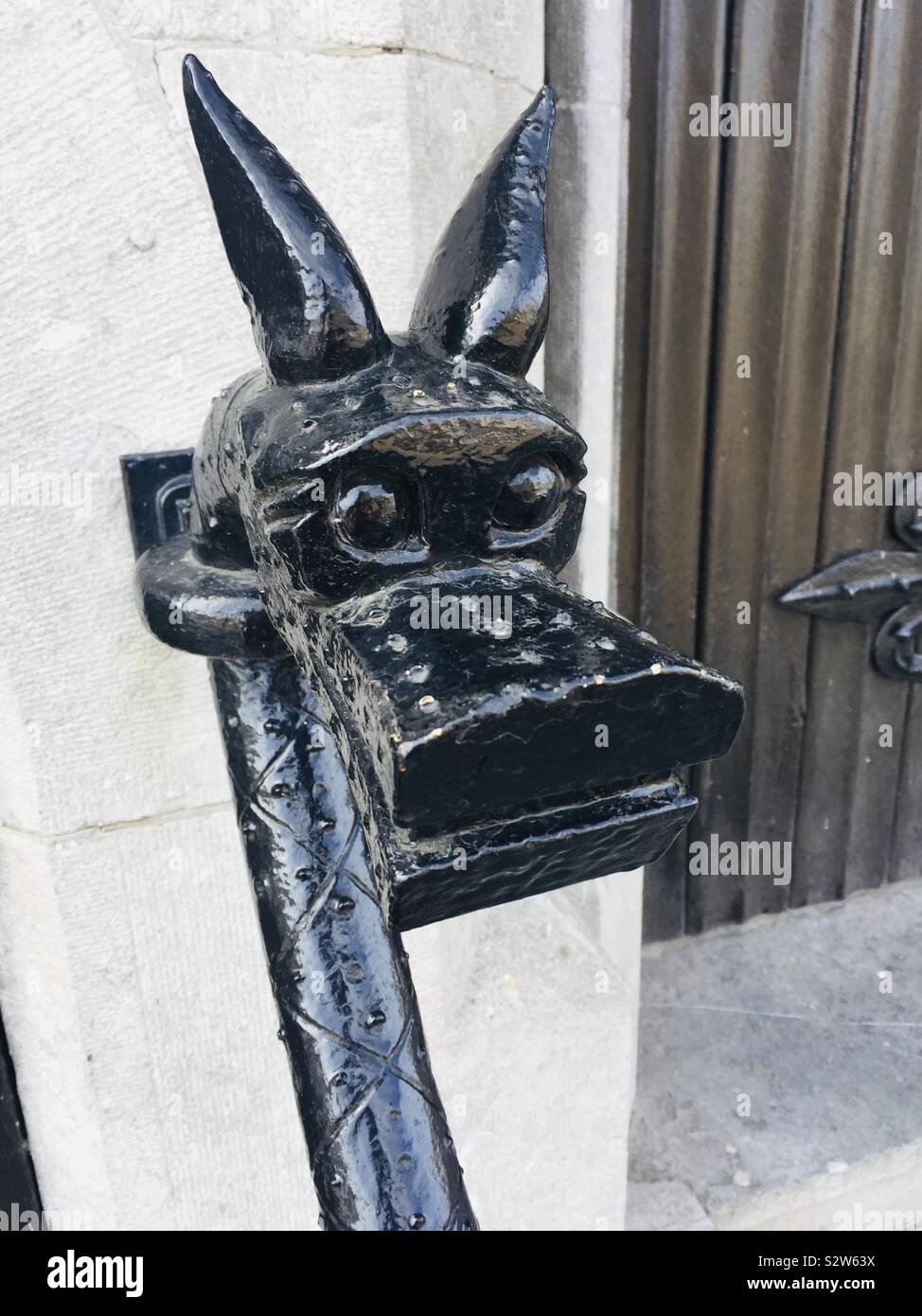 Dragon Hand Rails Bruges dragon head handrail Stock Photo - Alamy