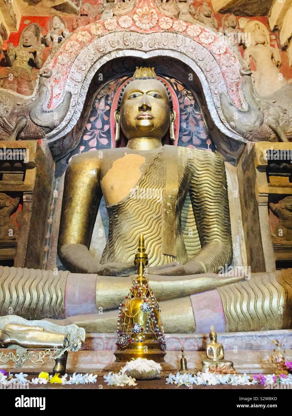 Lord buddha hires stock photography and images Alamy