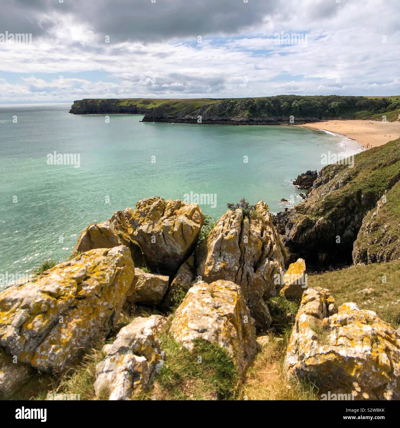 Beautiful empty beach sea hi-res stock photography and images - Alamy