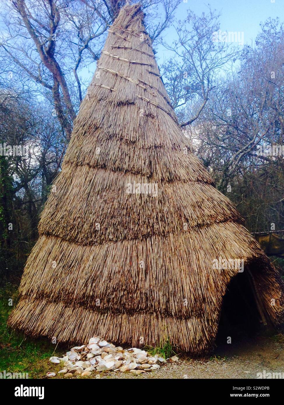 Neolithic homes - Irish National Heritage Park Stock Photo