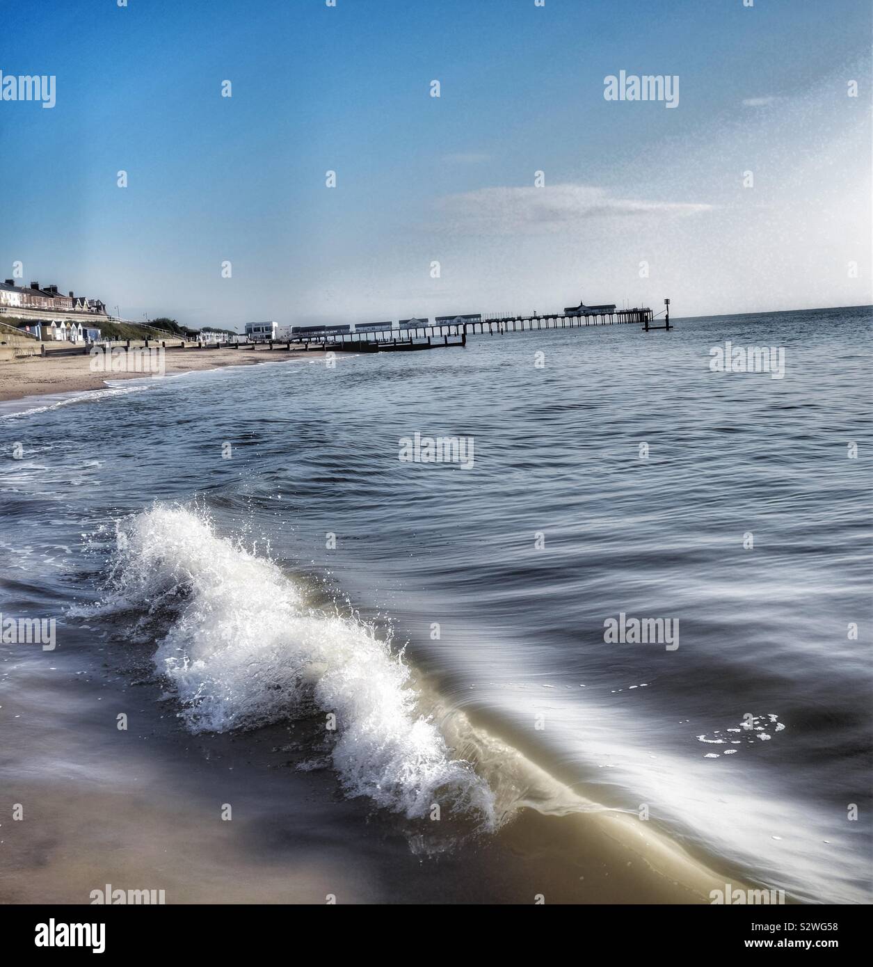 Rolling Wave High Resolution Stock Photography and Images - Alamy