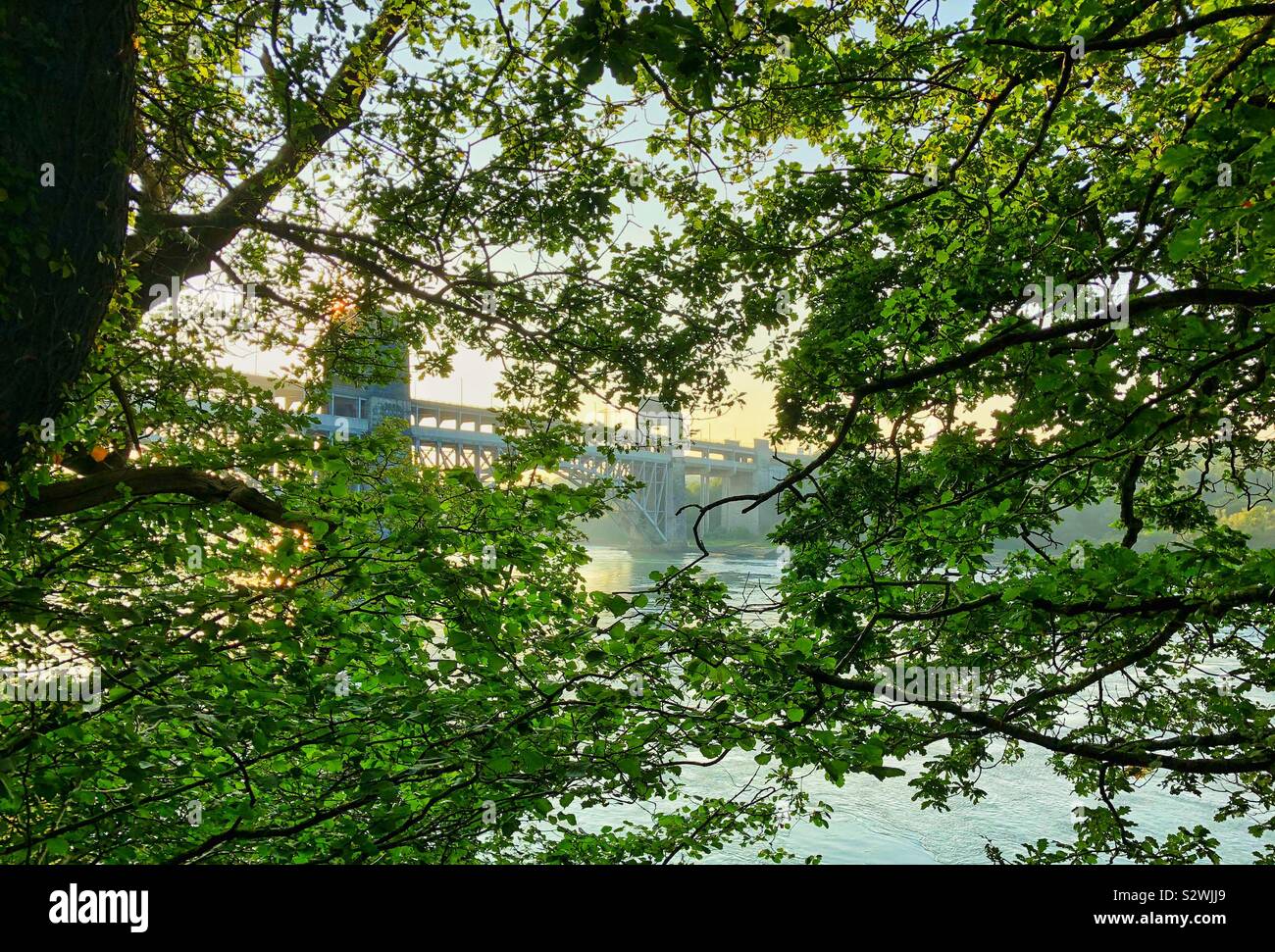 Bridge Through View Bridge view hi-res stock photography and images - Alamy