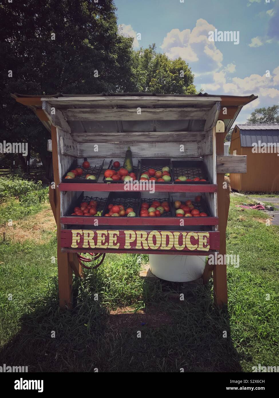 Fresh produce stand hi-res stock photography and images - Alamy