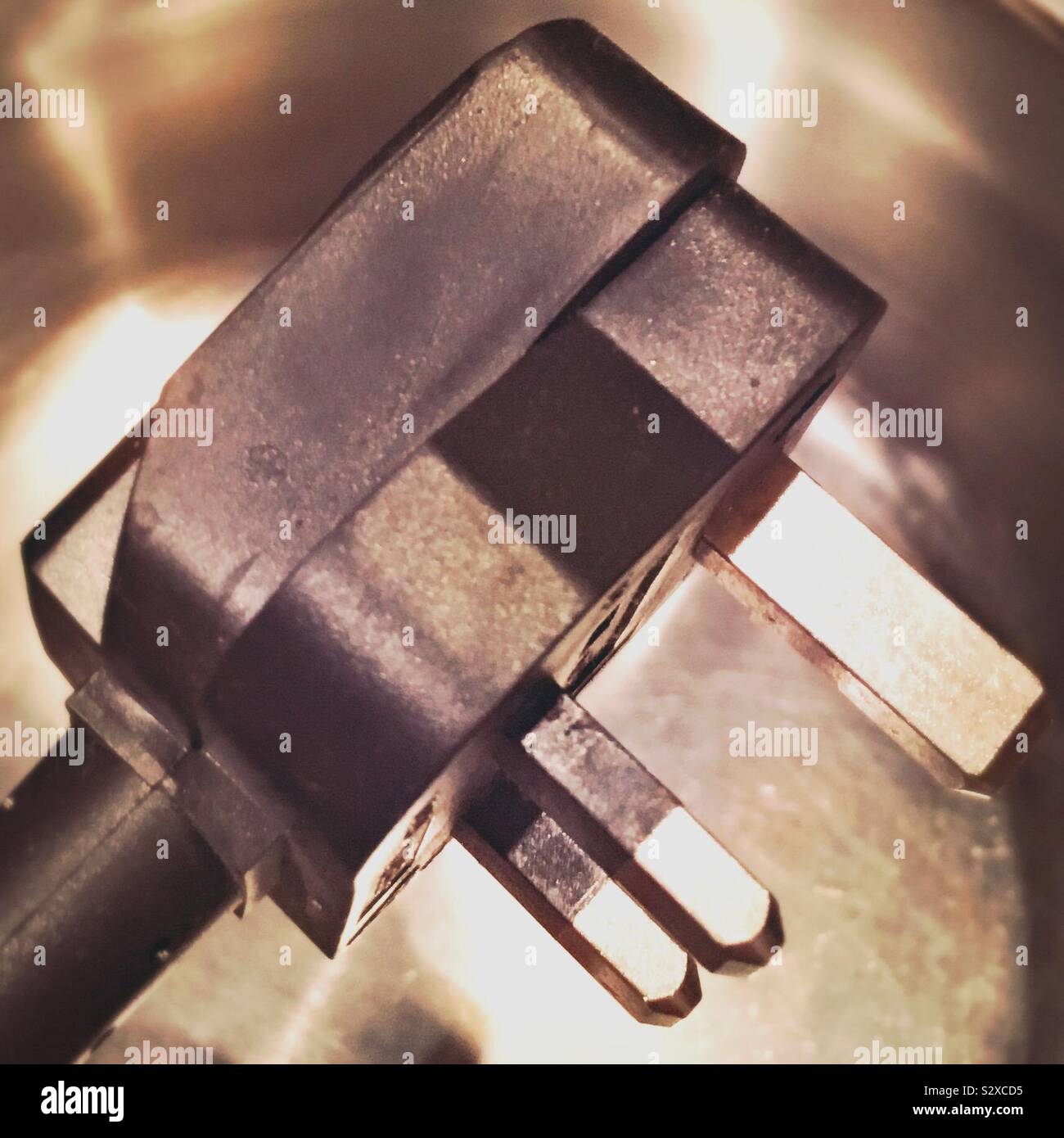 3 pronged plug hires stock photography and images Alamy