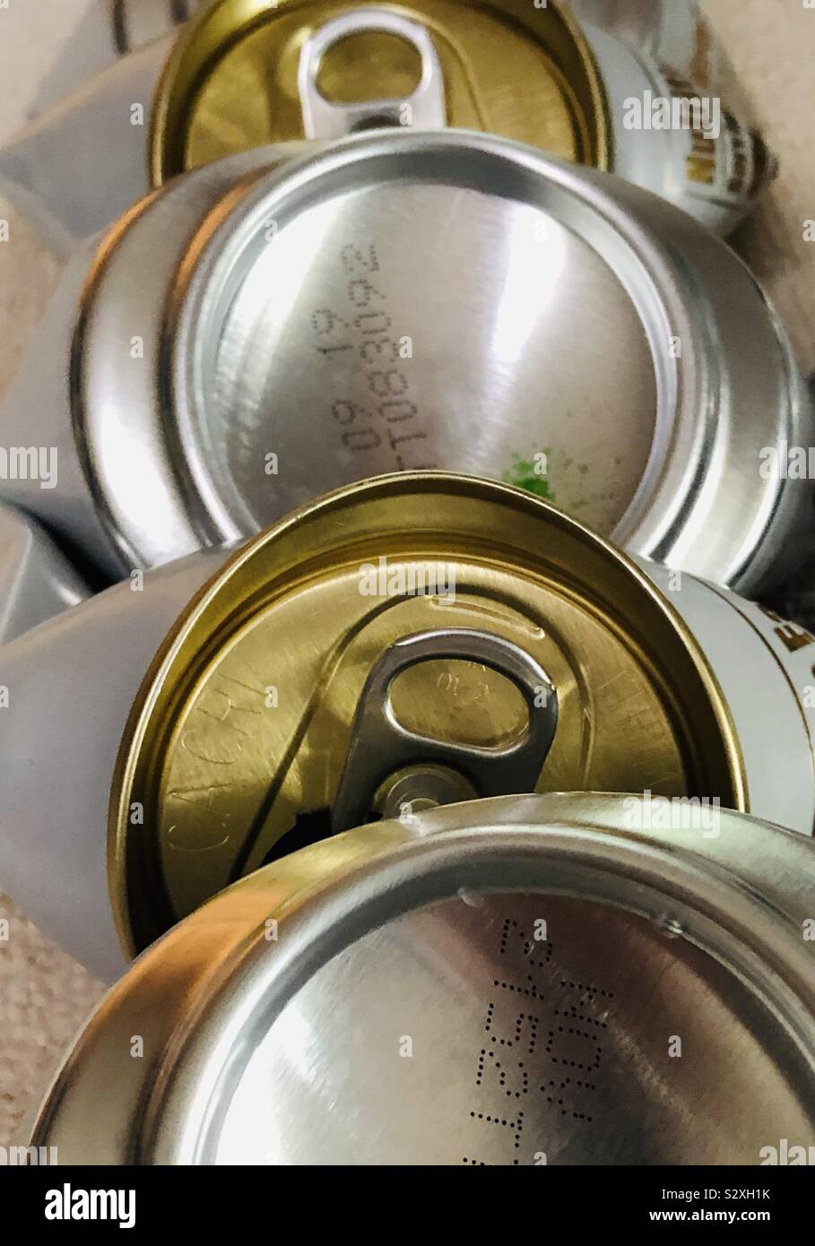 Closeup abstract view crushed aluminum cans Stock Photo Alamy