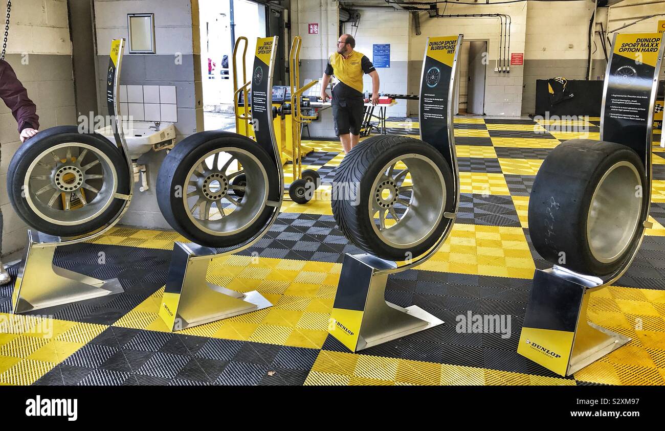 Dunlop tyre hi-res stock photography and images - Alamy