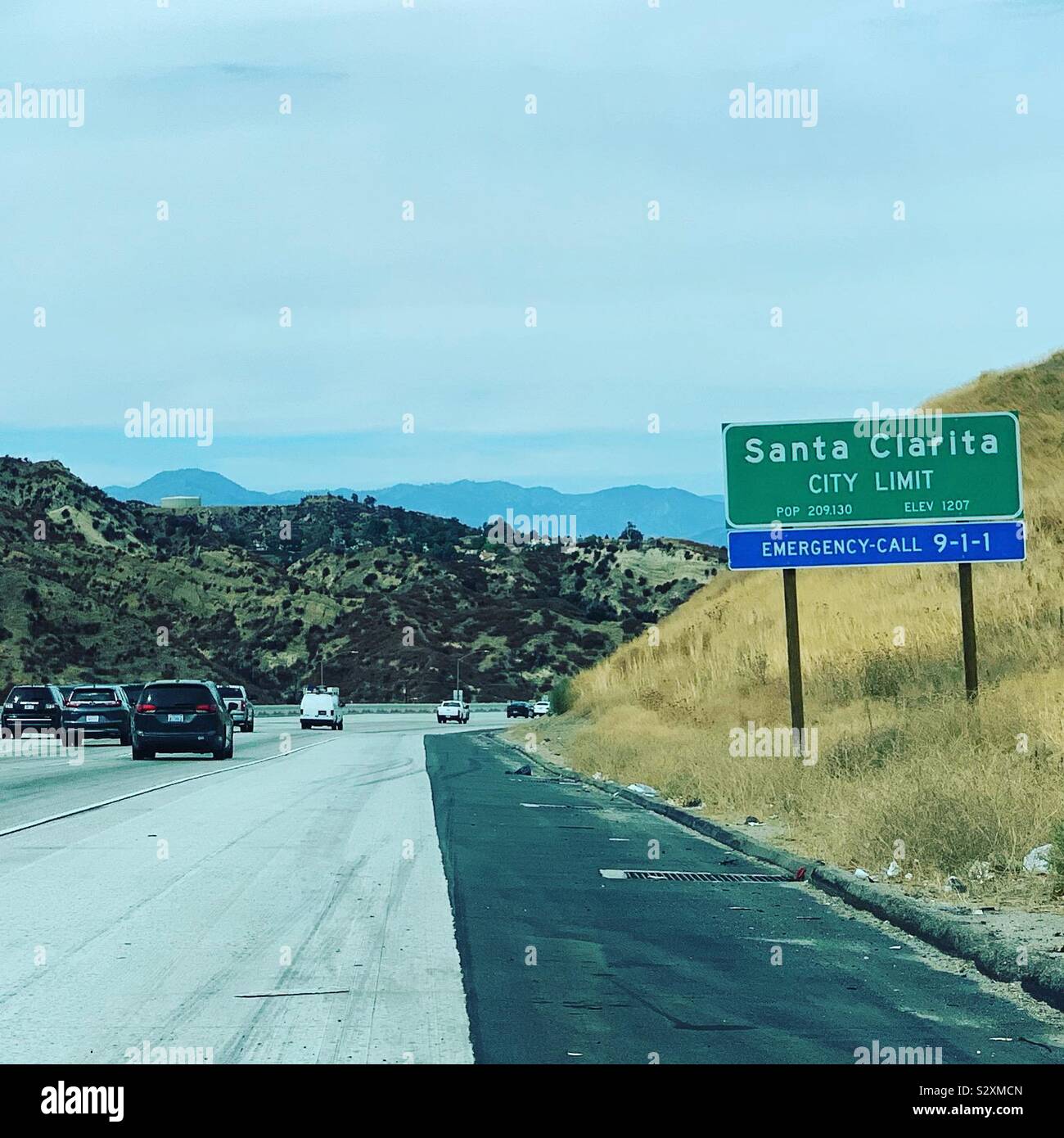 Los angeles city limit sign hi-res stock photography and