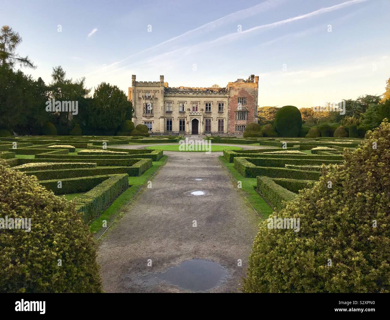 Elvaston castle hi-res stock photography and images - Alamy