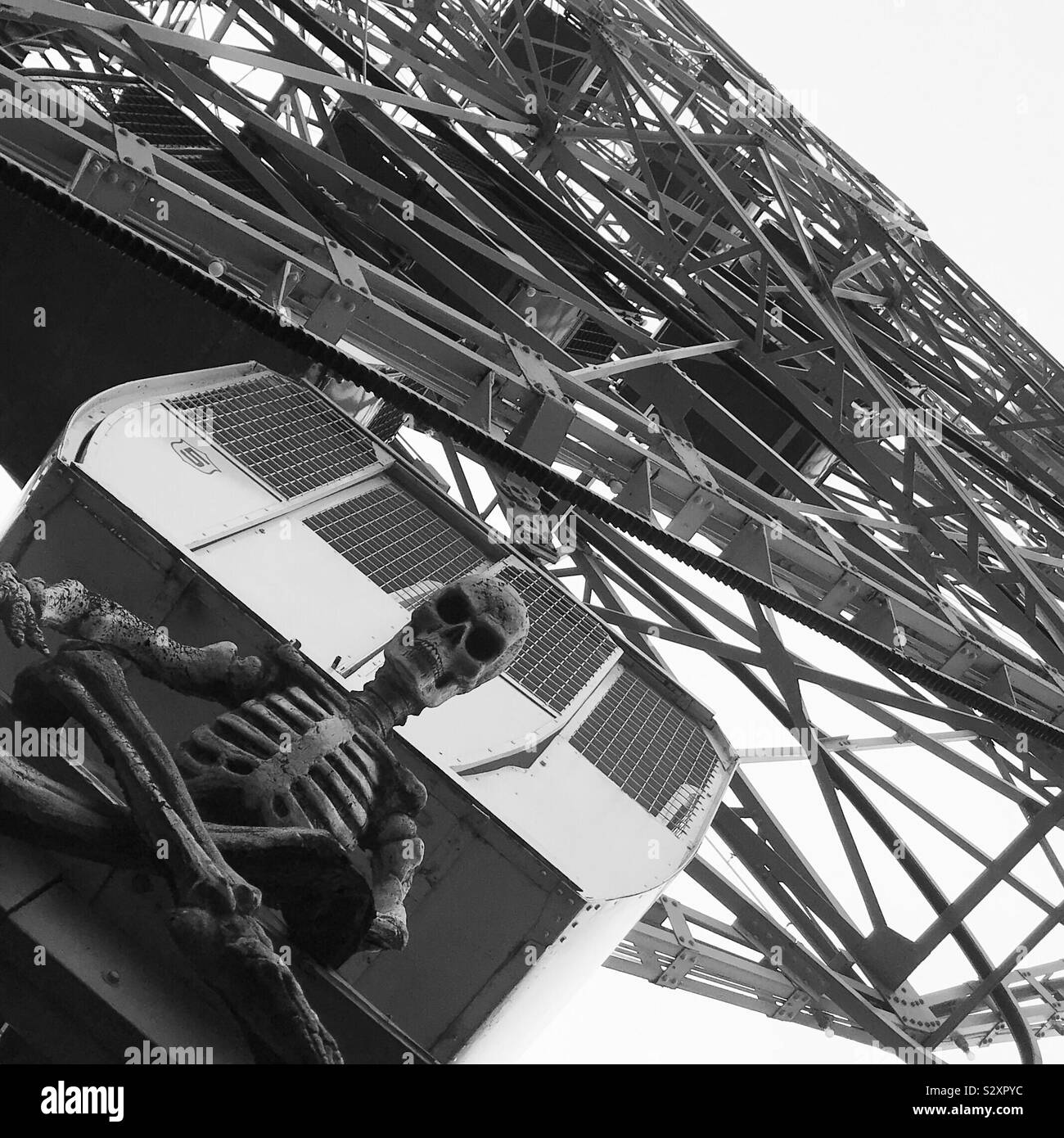 Wonder wheel Black and White Stock Photos & Images - Alamy