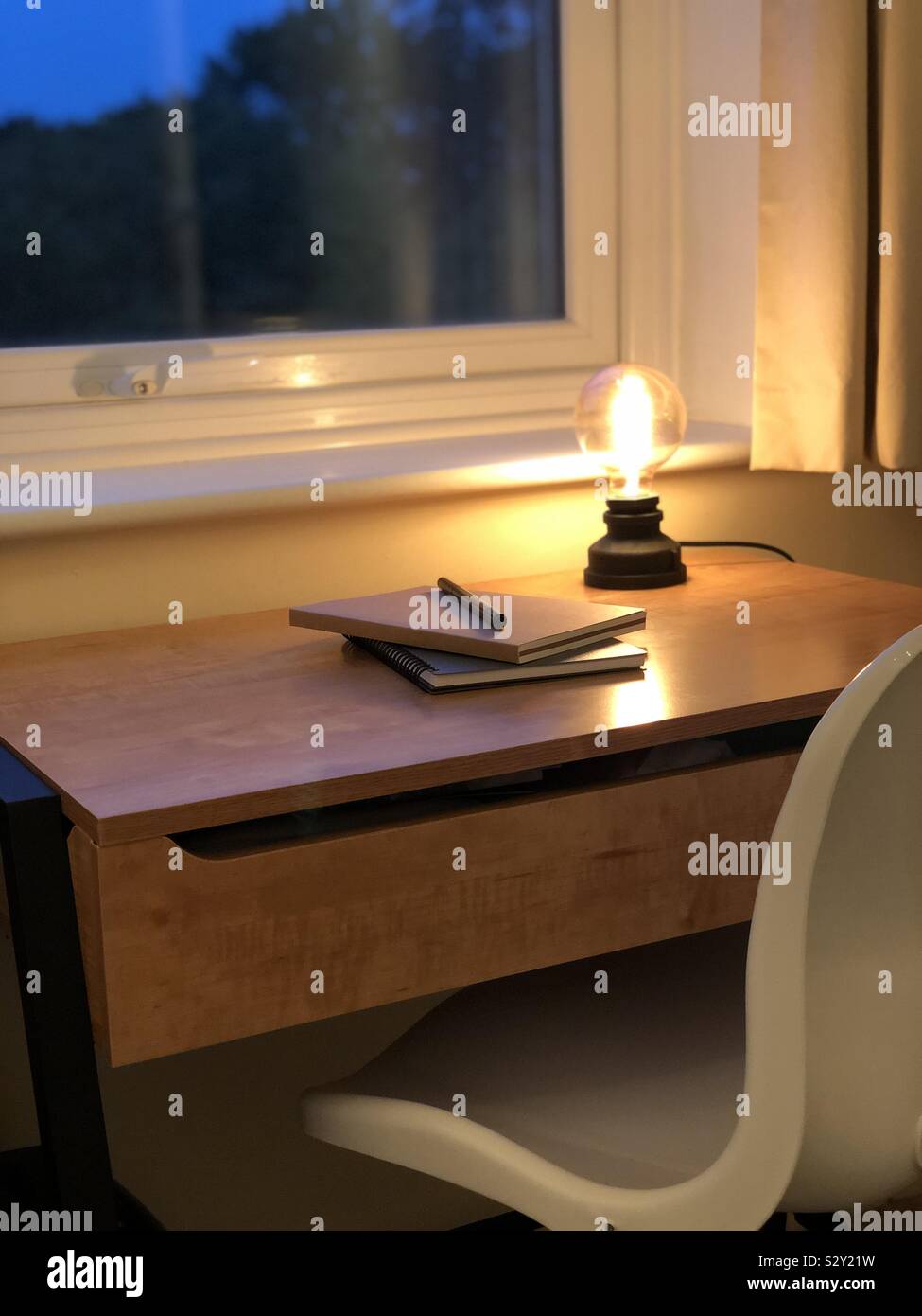 Old school desk hi-res stock photography and images - Alamy