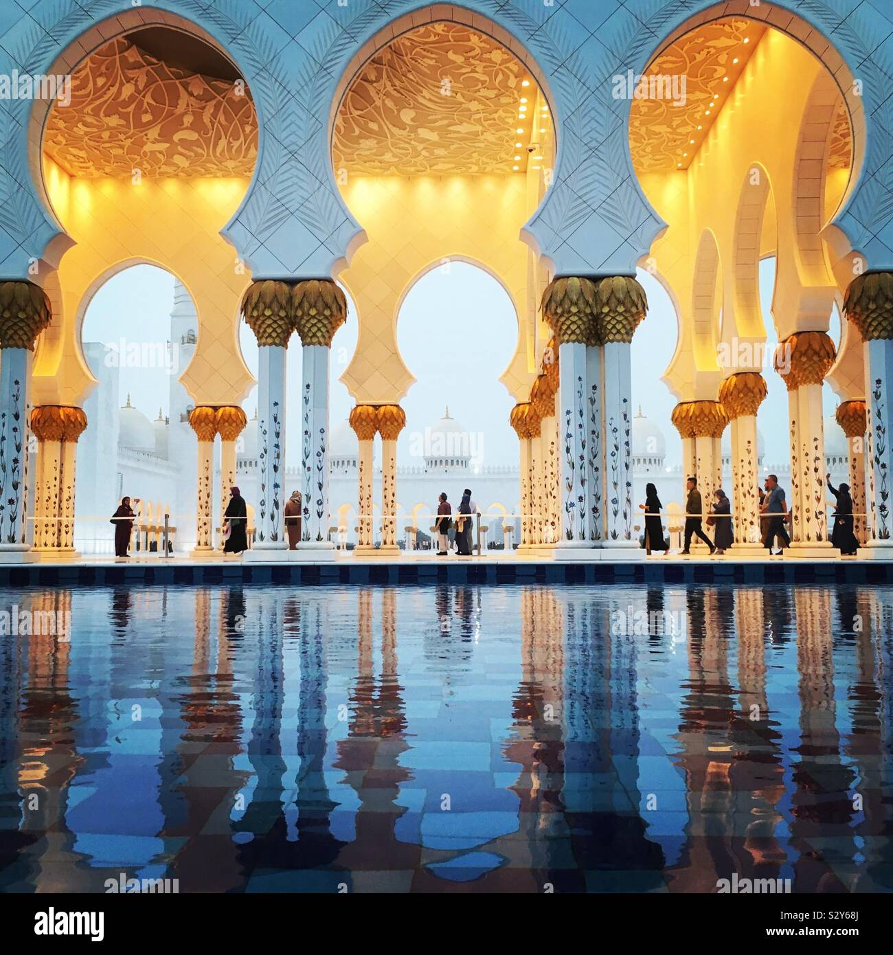Sheikh Zayed Grand Mosque in Abu Dhabi, United Arab Emirates Stock Photo