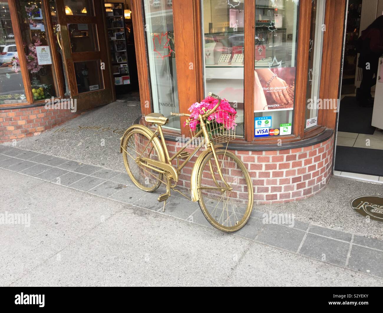 Visit town of Banff, Alberta, Canada, Banff National Park,street
