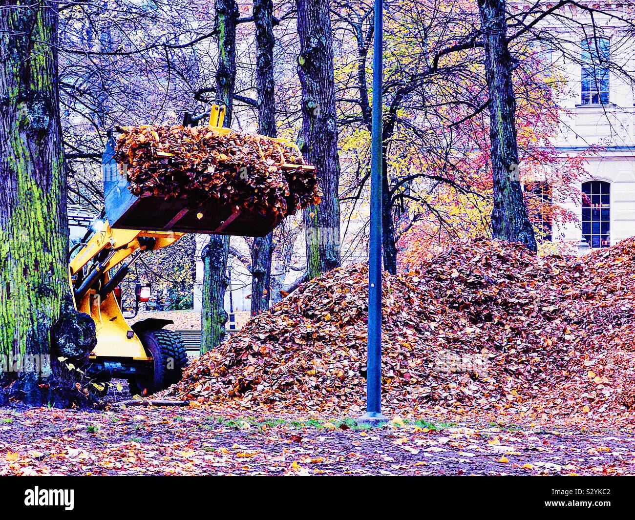Moving colours hi-res stock photography and images - Alamy