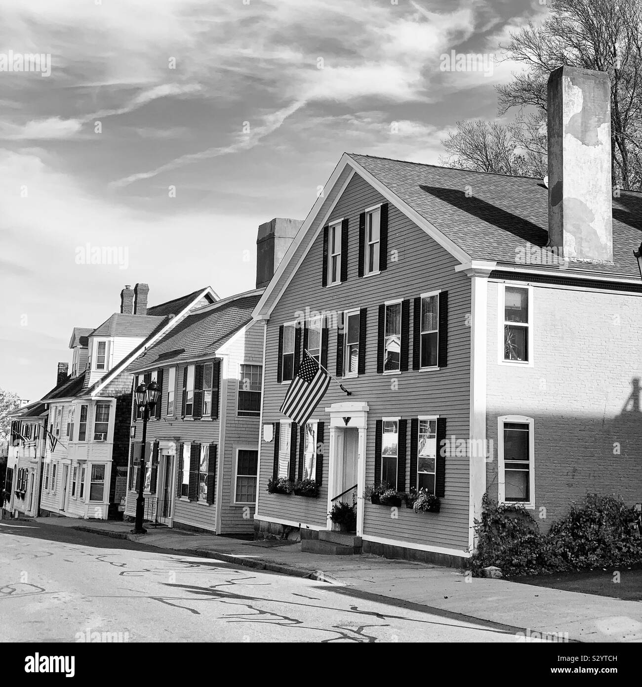 Black and white image of houses on Leyden Street, Plymouth Historic District, Plymouth, Massachusetts, United States Stock Photo