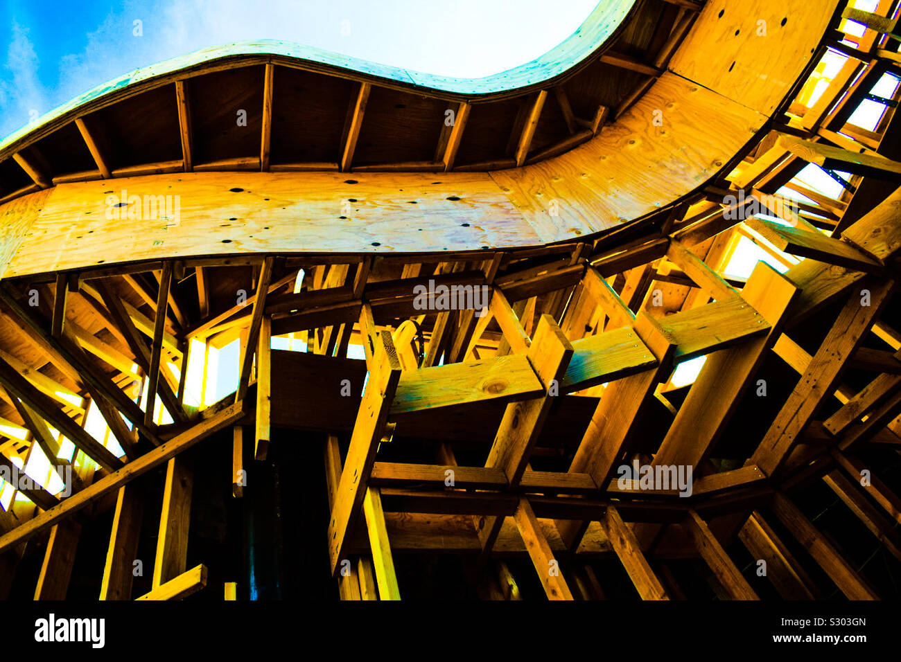 Solid construction hi-res stock photography and images - Alamy