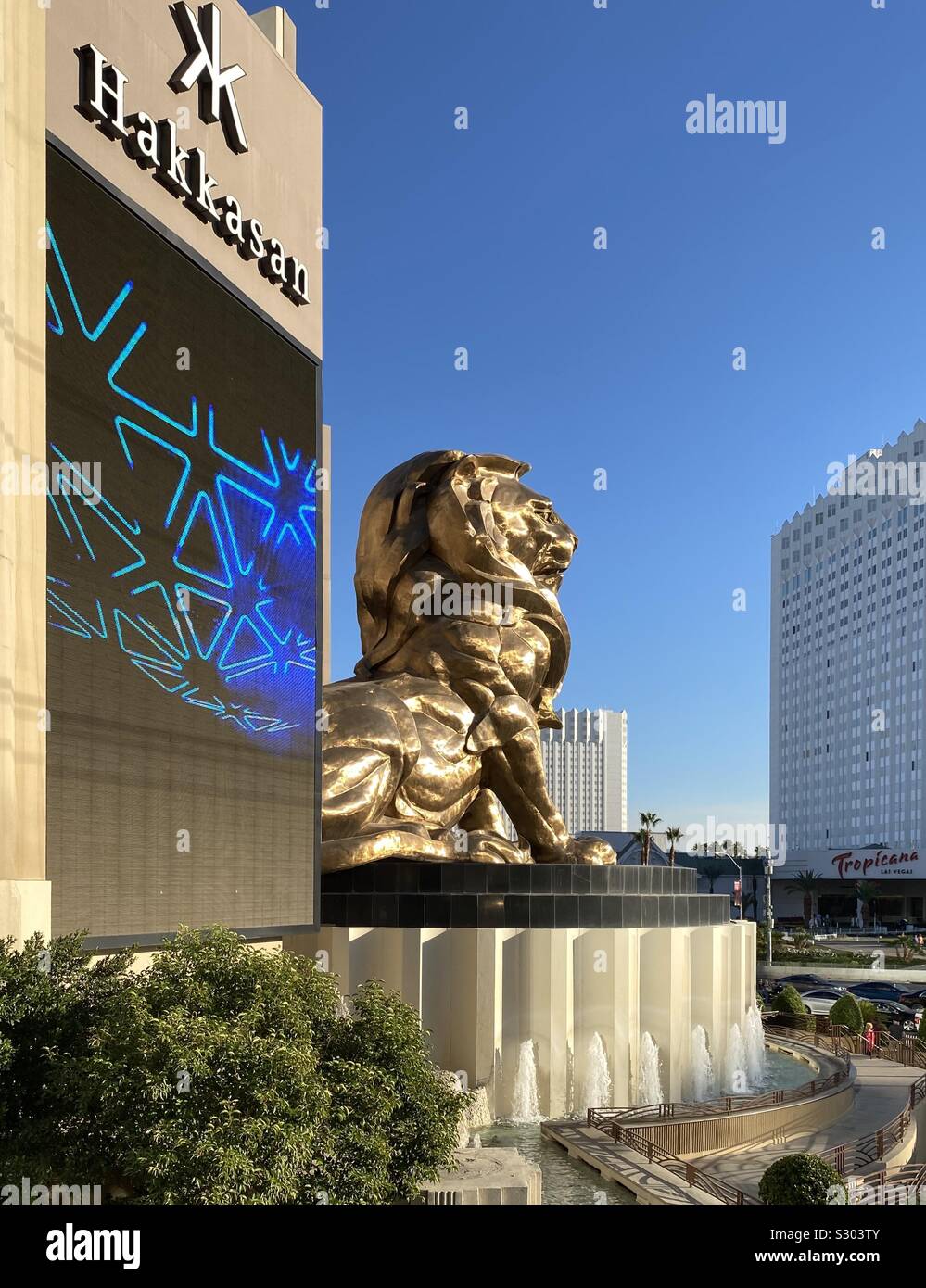 Statue of the MGM lion on the Las Vegas strip daytime Stock Photo