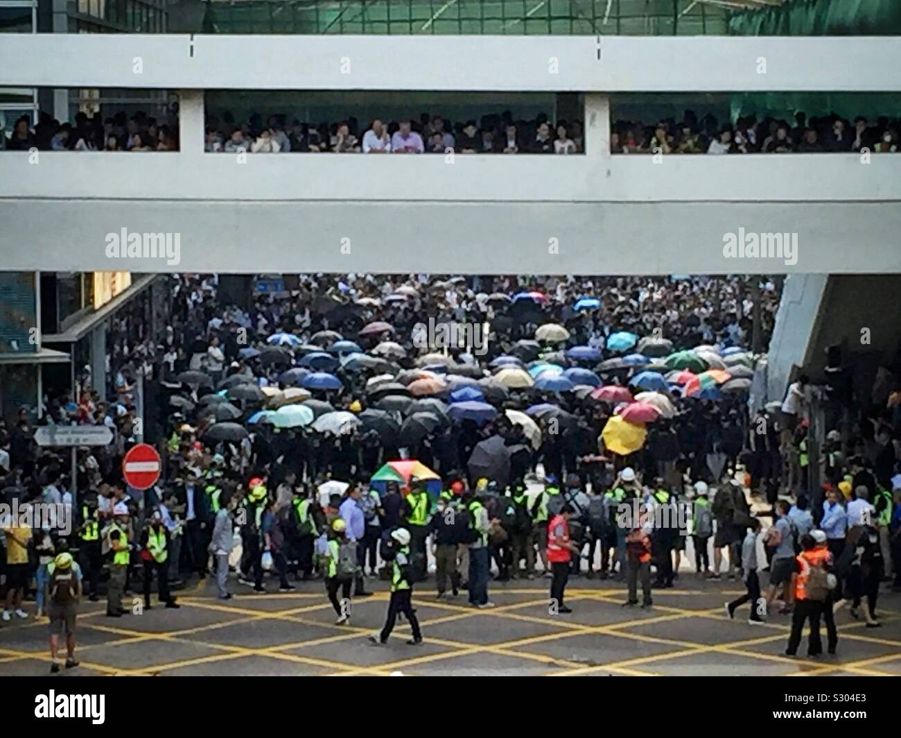 Office workers in Hong Kong’s CBD protest during their lunch break, November 2019 Stock Photo