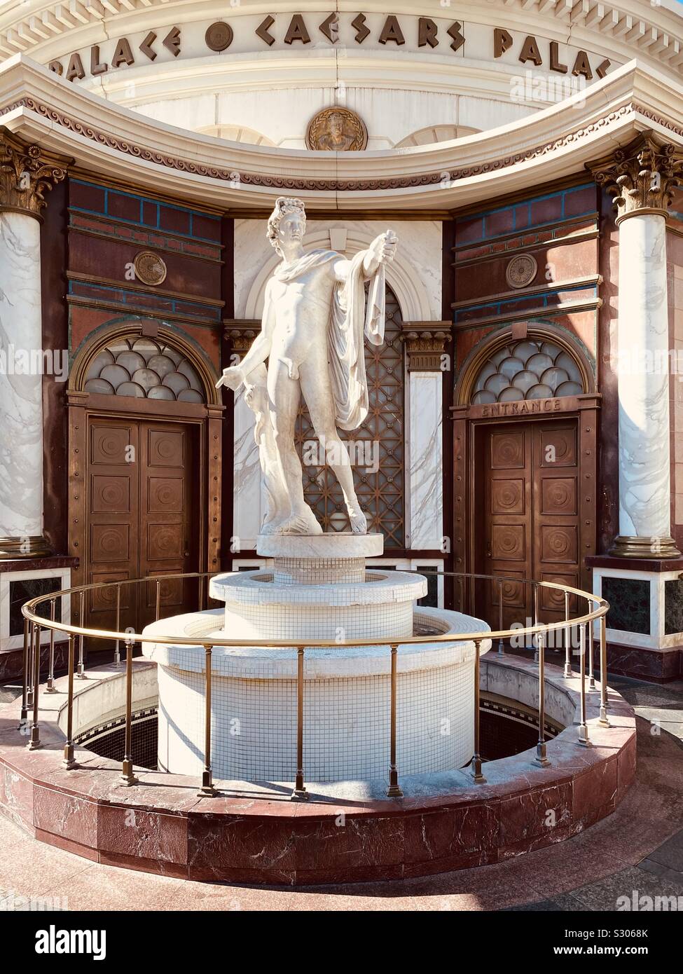 Outdoor statue at Caesars Palace on the Las Vegas strip Stock Photo Alamy