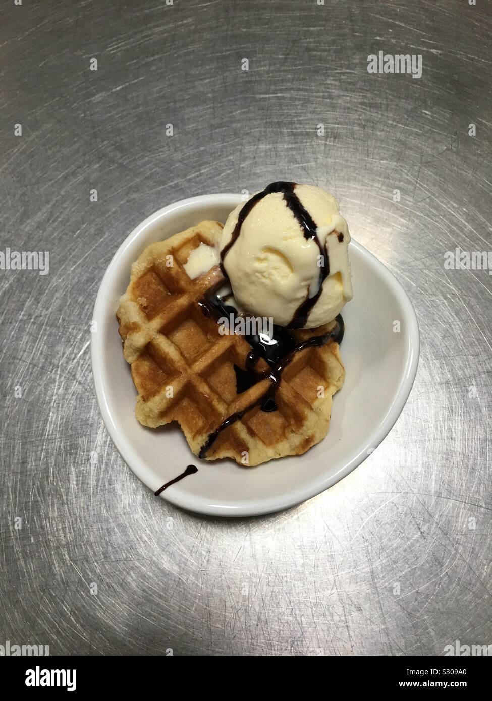 Waffles and ice cream Stock Photo Alamy