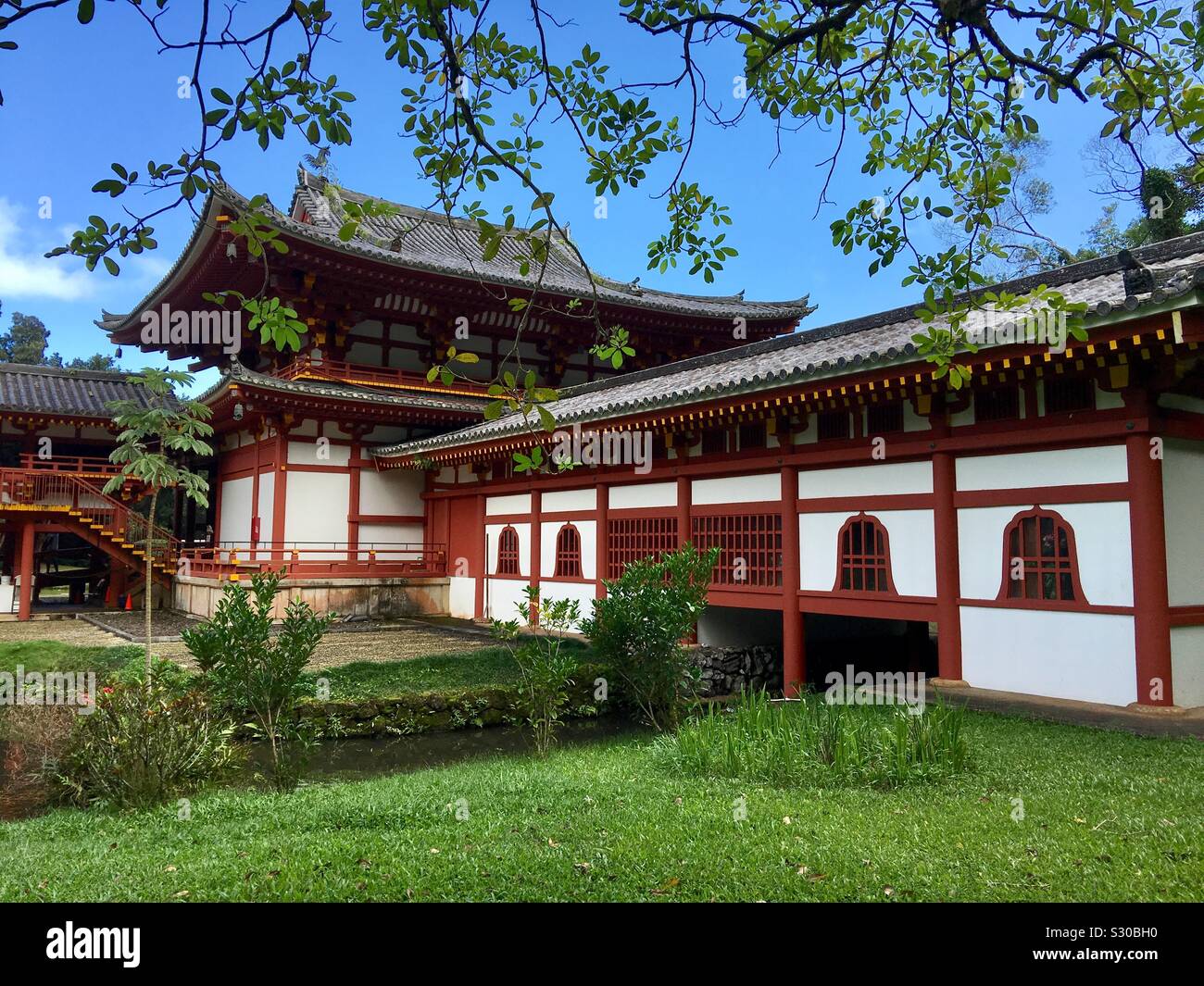 The Byodo-In Temple, Valley of the Temples Memorial Park, Kahaluu, O'ahu, Hawaii Stock Photo