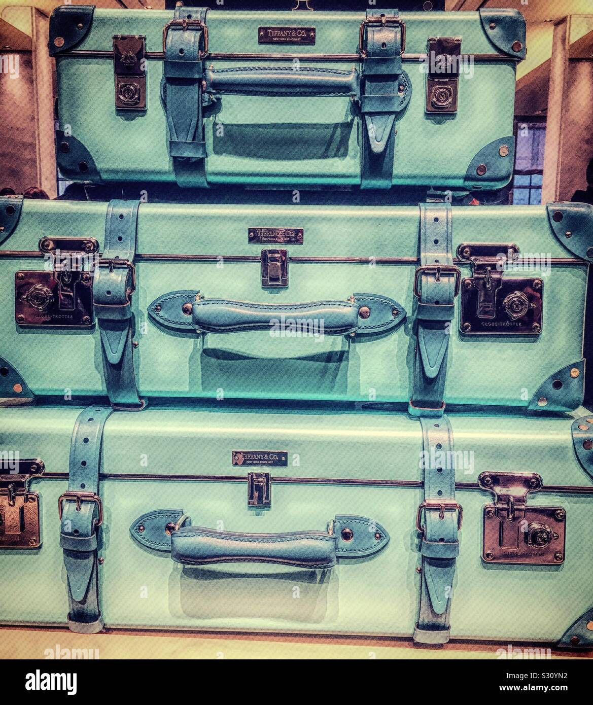 tiffany and co luggage set