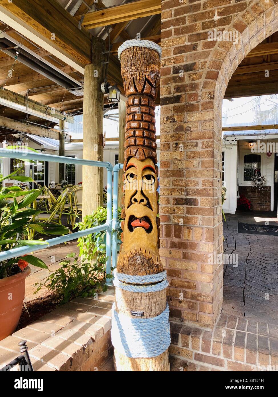 Ed’s Heads Tikis - a local favorite Stock Photo