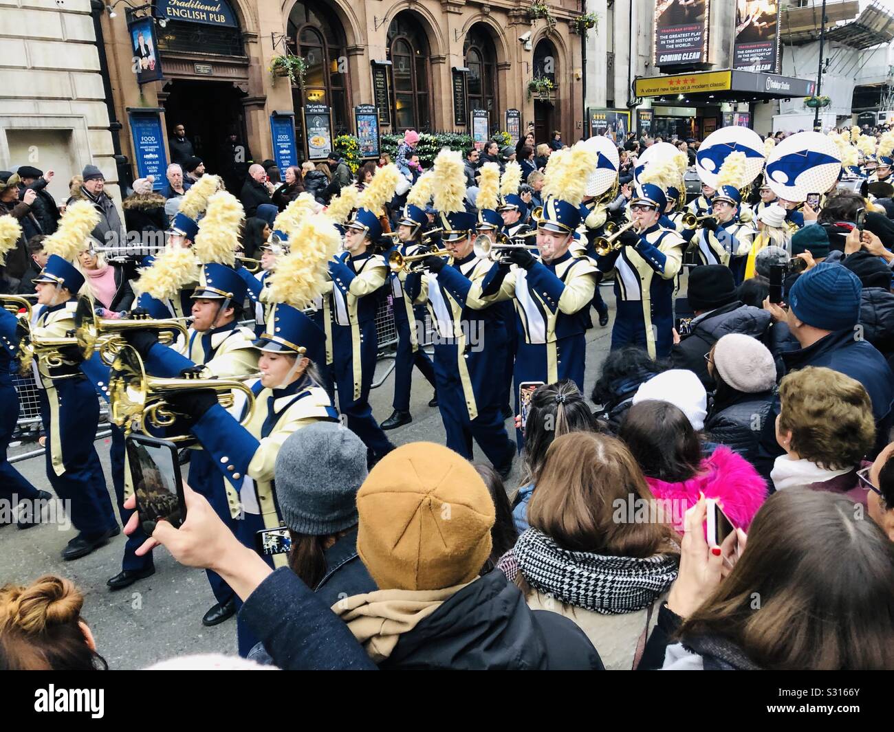 London new years day parade hi-res stock photography and images - Alamy