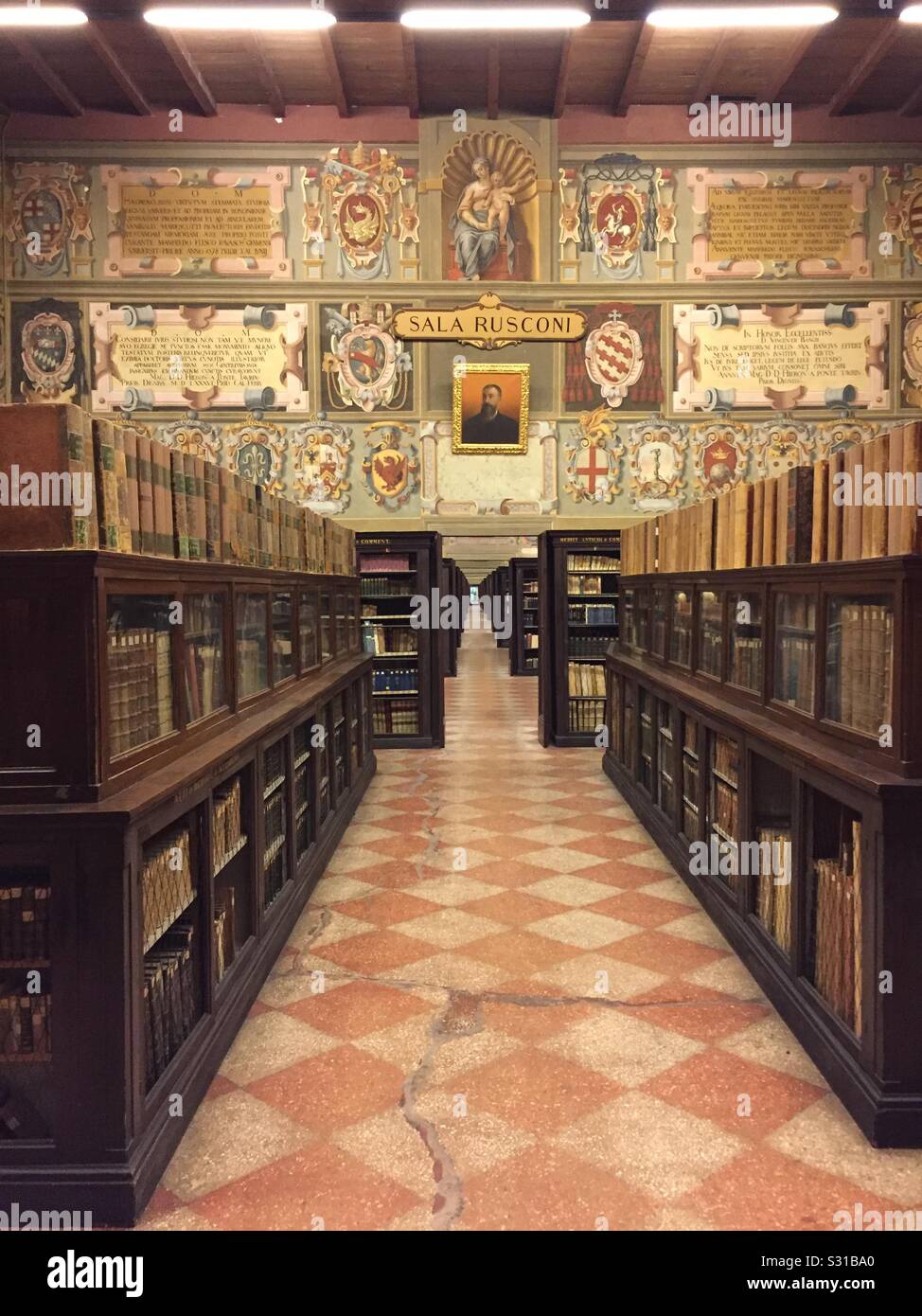 Bologna library hi-res stock photography and images - Alamy