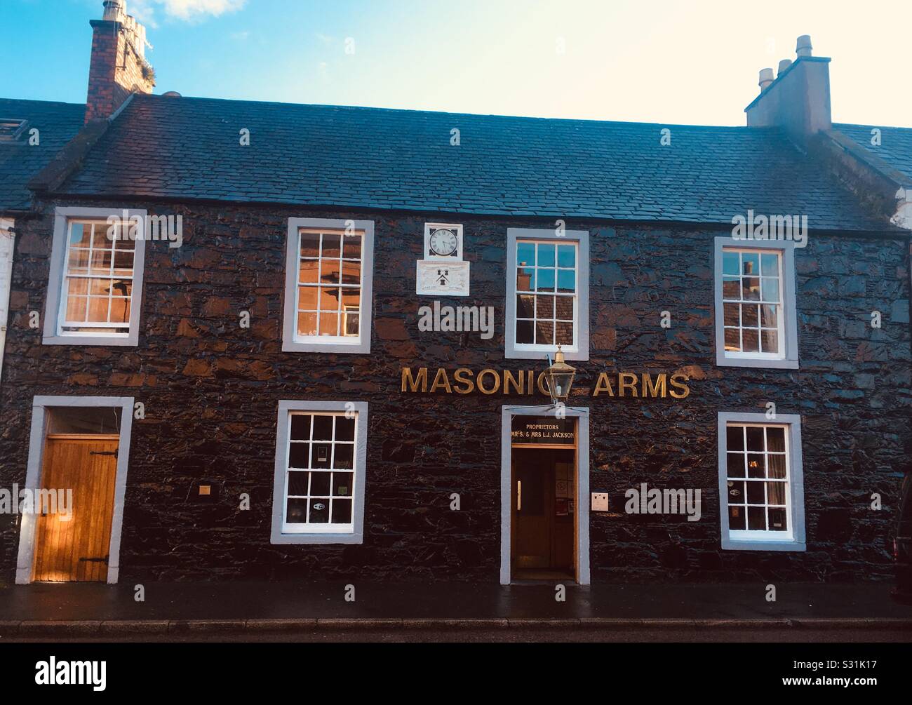 The Masonic Arms Public House, Castle Street, Kirkcudbright, Kirkcudbrightshire, Dumfries and Galloway, Scotland Stock Photo
